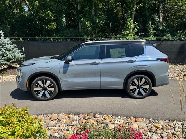 2025 Mitsubishi Outlander SEL