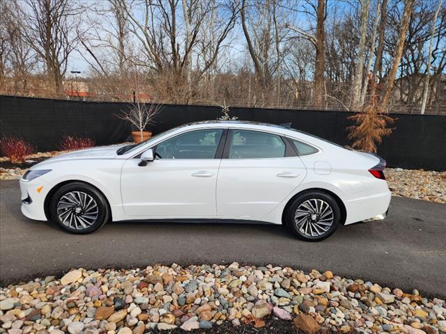 2023 Hyundai SONATA Hybrid Limited