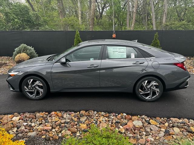 2025 Hyundai ELANTRA Hybrid Limited