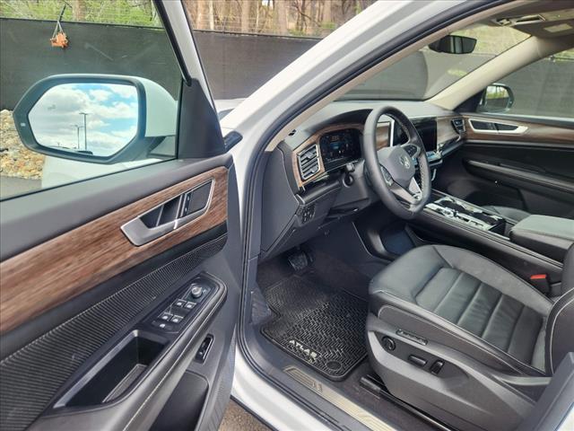 2024 Volkswagen Atlas SEL 4Motion