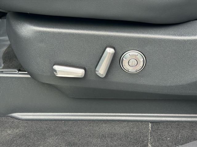 2025 Lincoln Navigator Black Label