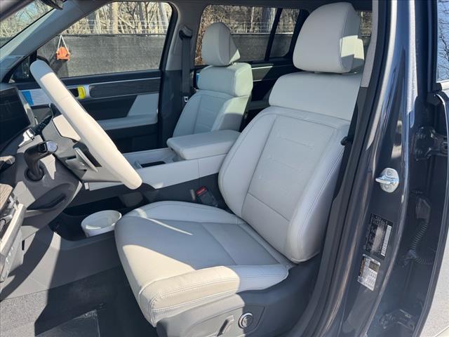 2025 Hyundai SANTA FE Limited