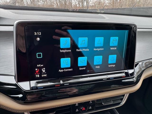 2025 Volkswagen Atlas Cross Sport SE 4Motion
