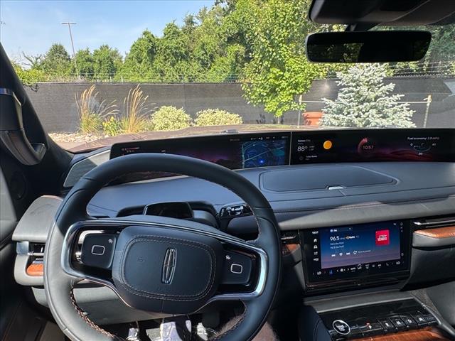 2025 Lincoln Navigator Black Label