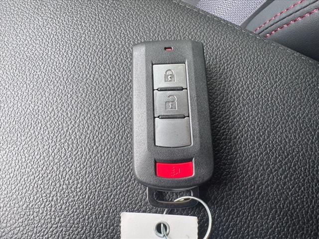 2025 Mitsubishi Outlander Sport SE