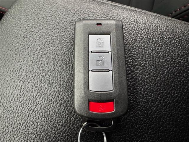 2025 Mitsubishi Outlander Sport SE