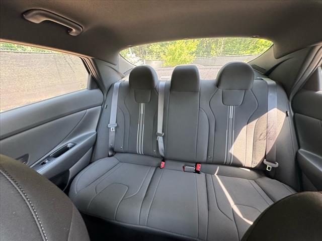 2025 Hyundai ELANTRA SEL Sport