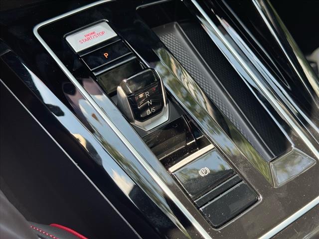 2025 Volkswagen Golf GTI SE