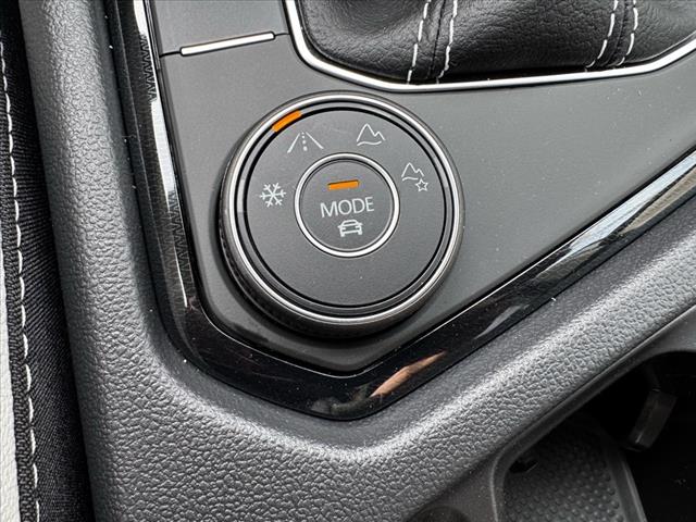 2025 Volkswagen Taos SE 4Motion