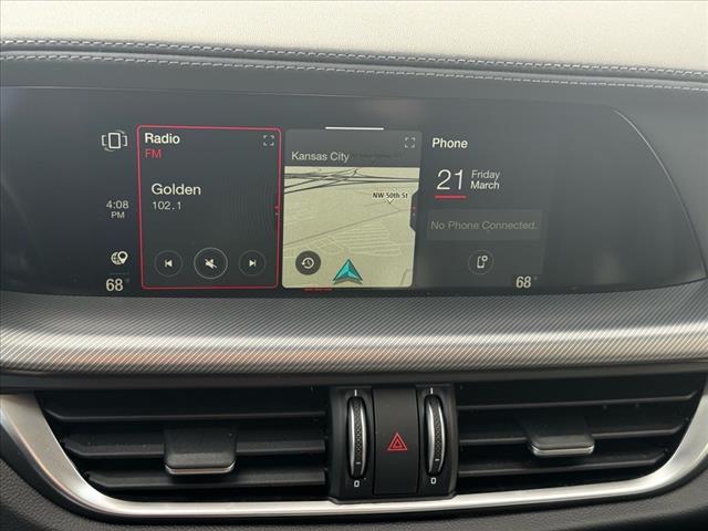 2025 Alfa Romeo Stelvio Base