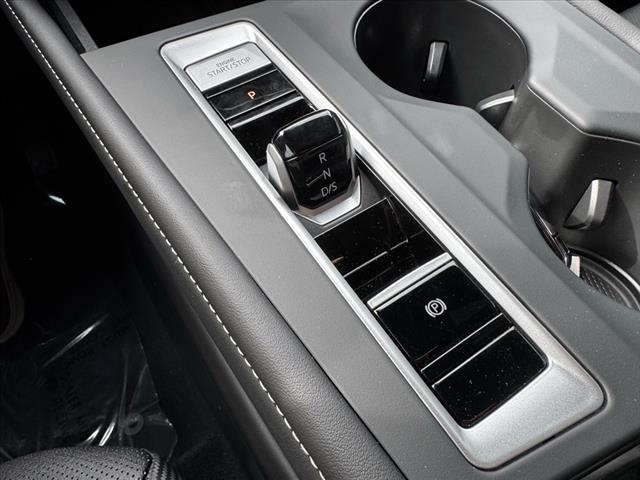 2025 Volkswagen Atlas Cross Sport SE 4Motion