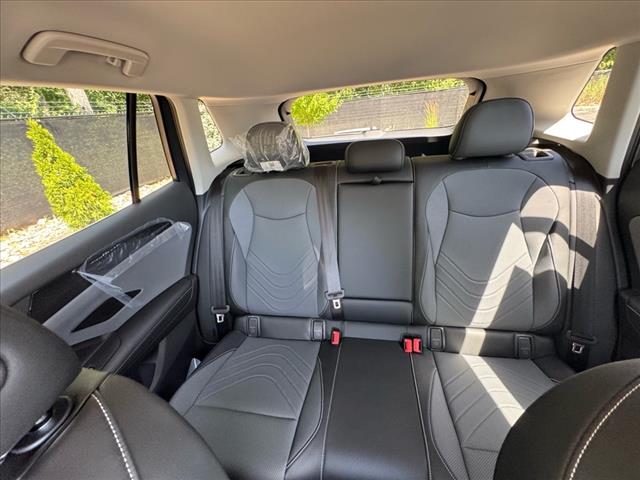 2025 Volkswagen Tiguan SE