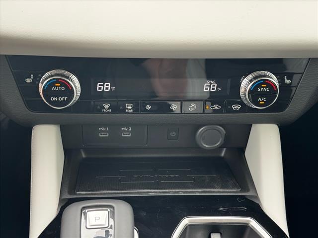 2025 Mitsubishi Outlander SE