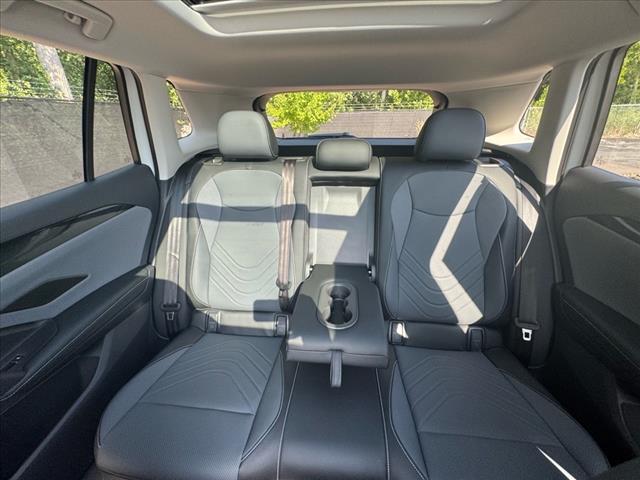 2025 Volkswagen Tiguan SE 4Motion
