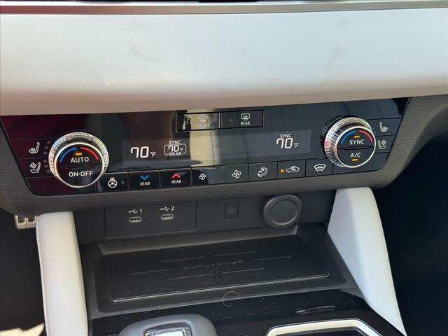 2025 Mitsubishi Outlander SEL Platinum Edition