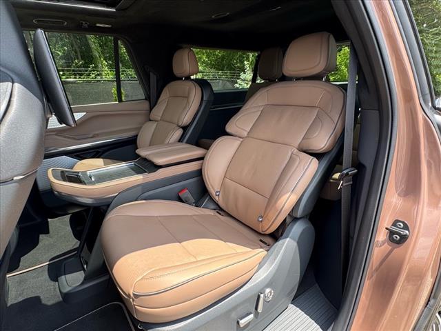 2025 Lincoln Navigator L Black Label