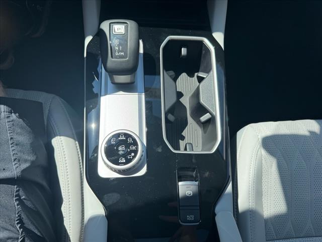 2025 Mitsubishi Outlander SEL Platinum Edition