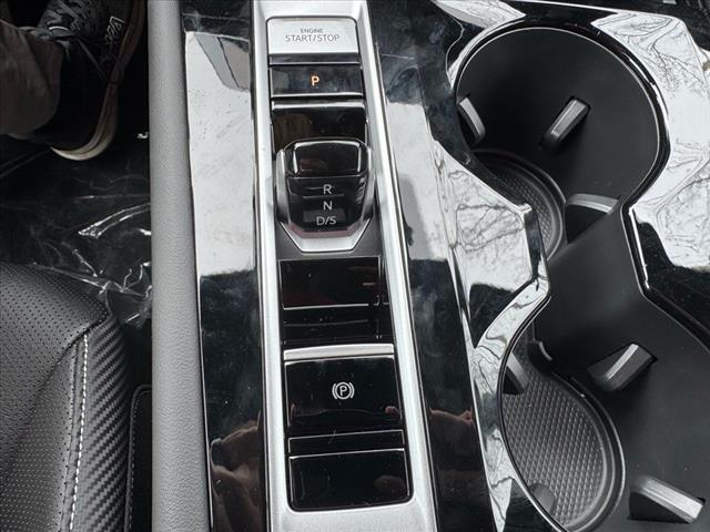 2025 Volkswagen Atlas Cross Sport SE 4Motion