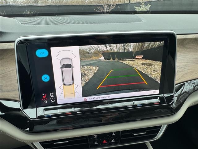2025 Volkswagen Atlas SE