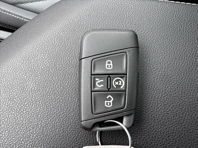 2025 Volkswagen Jetta SEL