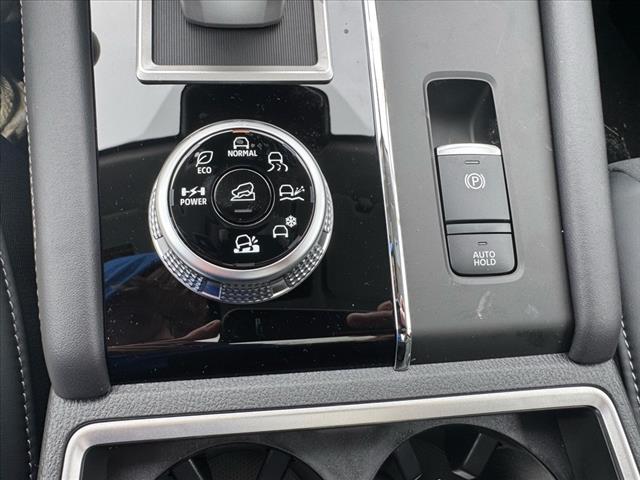 2025 Mitsubishi Outlander PHEV SE