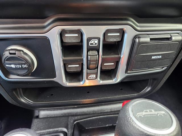 2023 Jeep Gladiator Overland