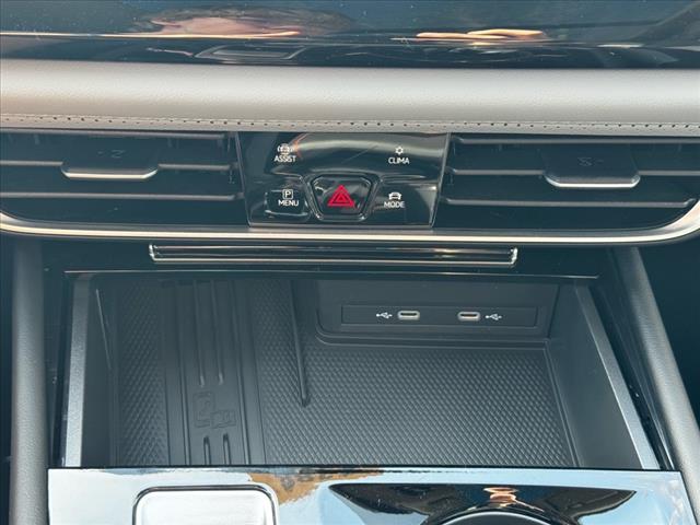 2025 Volkswagen Atlas Peak Edition 4Motion