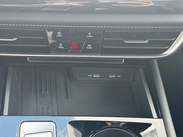 2025 Volkswagen Atlas Cross Sport SEL Premium R-Line 4Motion
