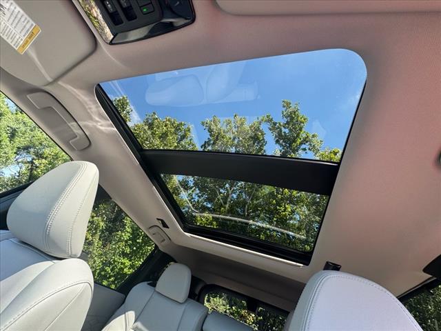 2025 Mitsubishi Outlander SEL Platinum Edition