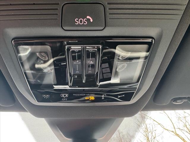 2025 Volkswagen Atlas Cross Sport SEL Premium R-Line 4Motion