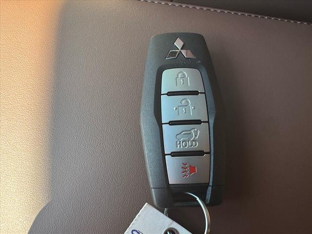 2025 Mitsubishi Outlander SEL