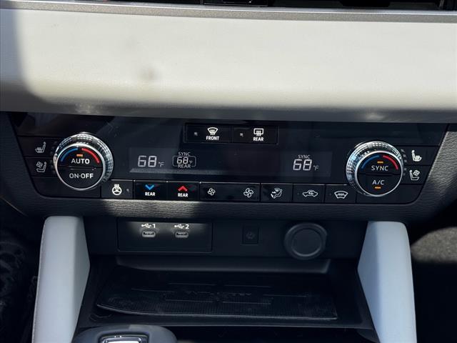 2025 Mitsubishi Outlander SEL Platinum Edition