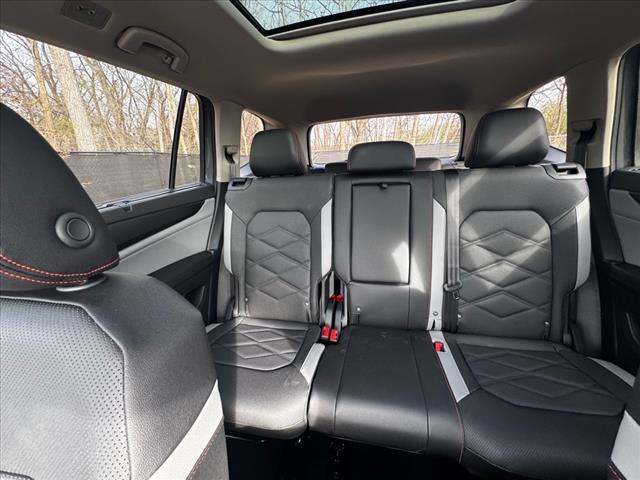 2025 Volkswagen Atlas Peak Edition 4Motion