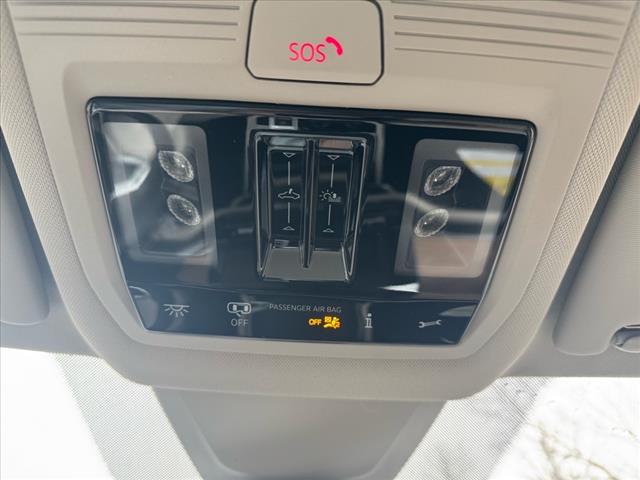 2025 Volkswagen Atlas SE