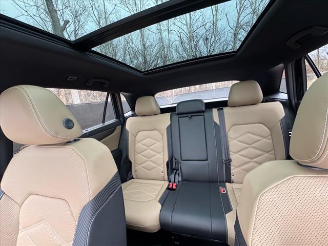 2025 Volkswagen Atlas Cross Sport SE 4Motion