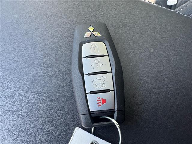 2025 Mitsubishi Outlander SEL