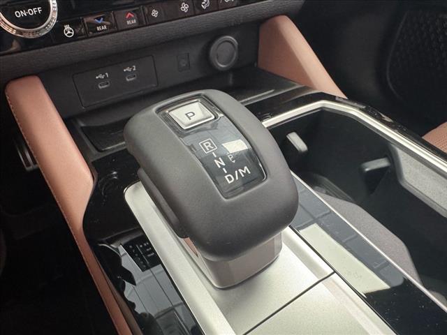 2025 Mitsubishi Outlander SEL