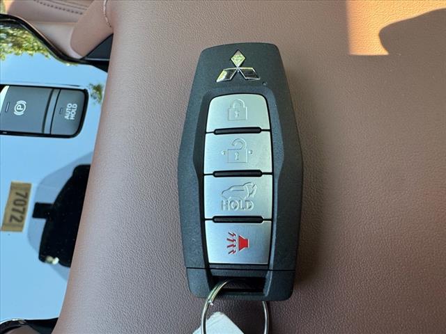 2025 Mitsubishi Outlander SEL