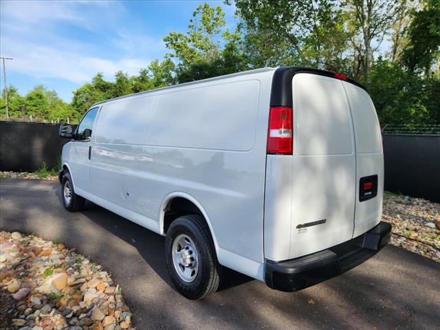 2023 Chevrolet Express 2500