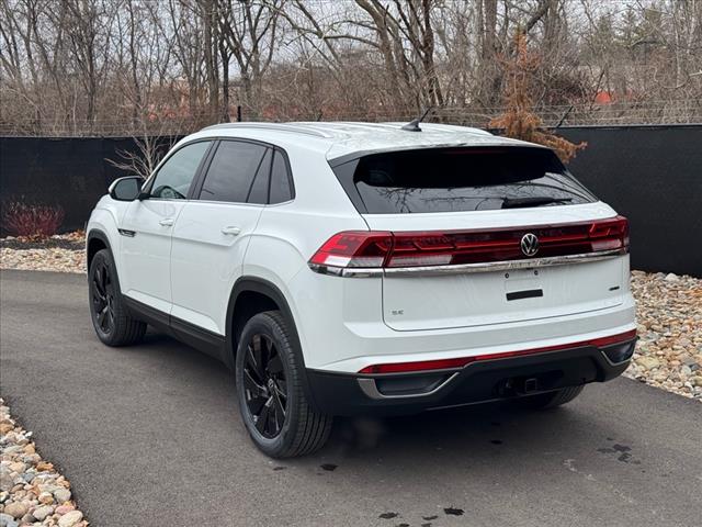2025 Volkswagen Atlas Cross Sport SE 4Motion