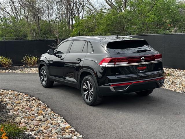 2025 Volkswagen Atlas Cross Sport SE 4Motion