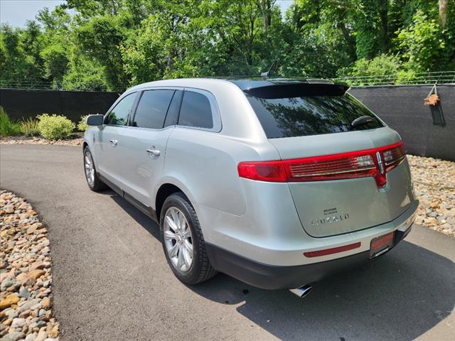 2019 Lincoln MKT Reserve