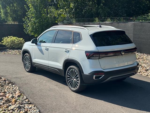 2025 Volkswagen Taos SE