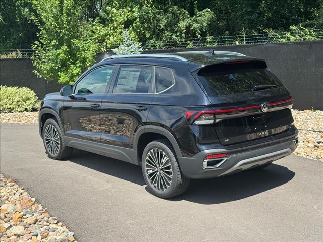 2025 Volkswagen Taos SE