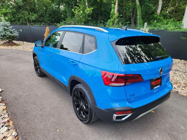 2022 Volkswagen Taos SE 4Motion