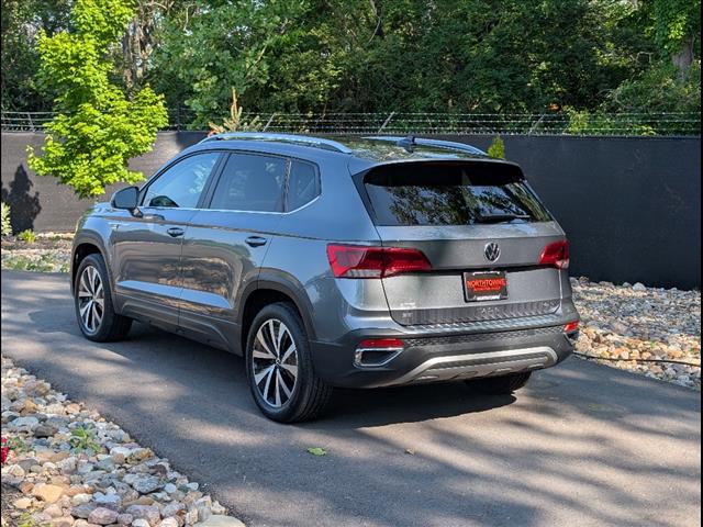 2022 Volkswagen Taos SE 4Motion