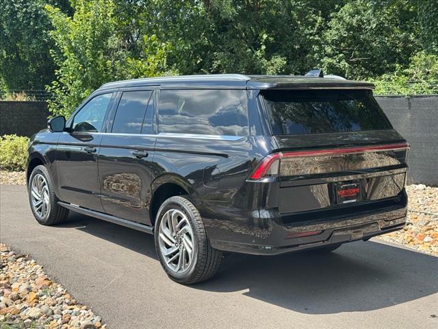 2025 Lincoln Navigator L Reserve