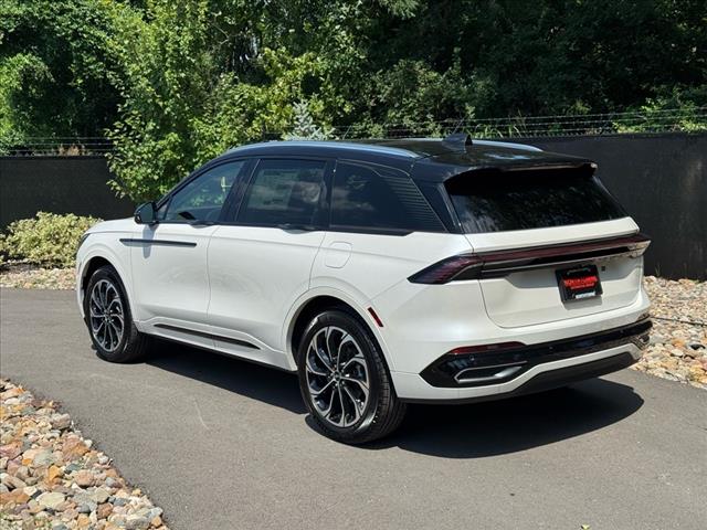 2025 Lincoln Nautilus Hybrid Reserve