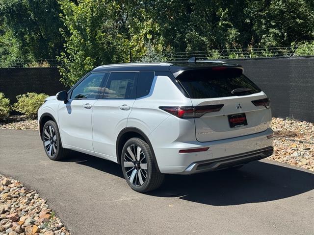 2025 Mitsubishi Outlander SEL