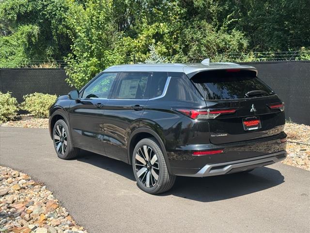 2025 Mitsubishi Outlander SEL Platinum Edition